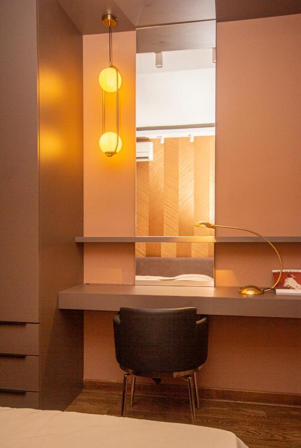 Appartamento Artisan'S Dwelling Belgrado Esterno foto