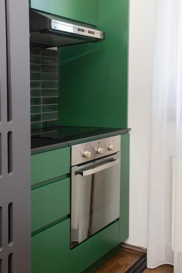 Appartamento Artisan'S Dwelling Belgrado Esterno foto