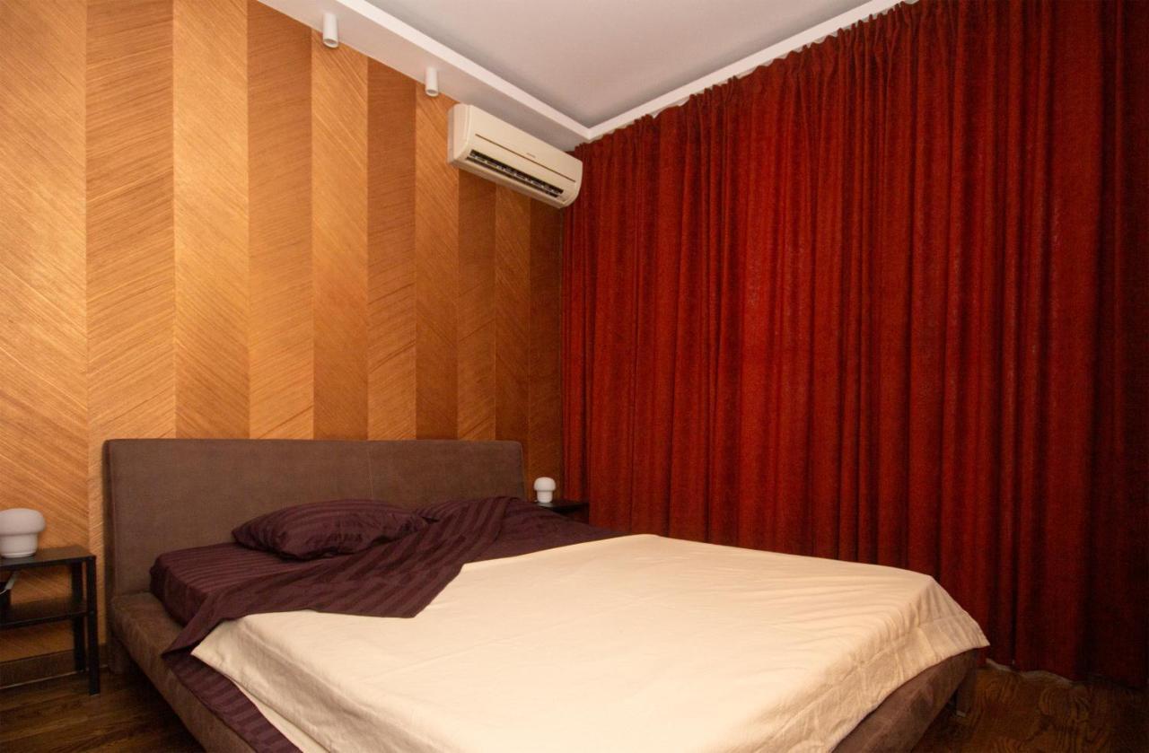 Appartamento Artisan'S Dwelling Belgrado Esterno foto