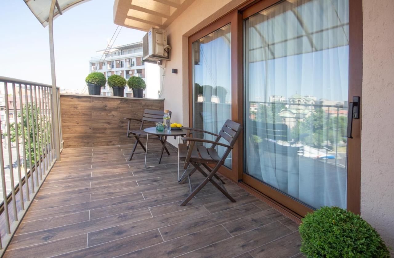 Appartamento Artisan'S Dwelling Belgrado Esterno foto